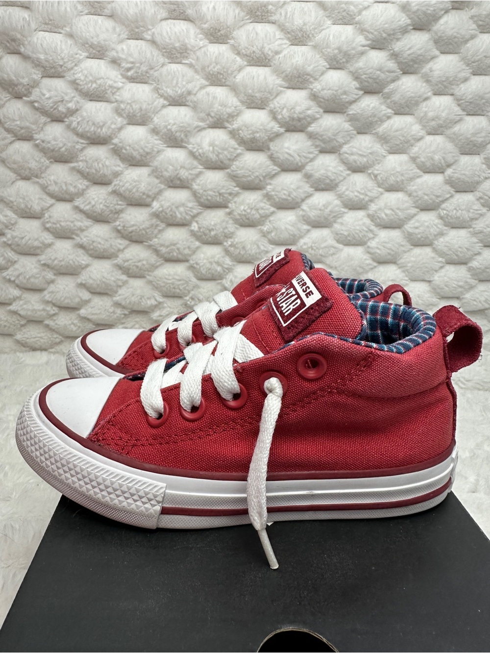 Converse Red Mid Top Slip On Sneakers Size 11 - Picture 4 of 7